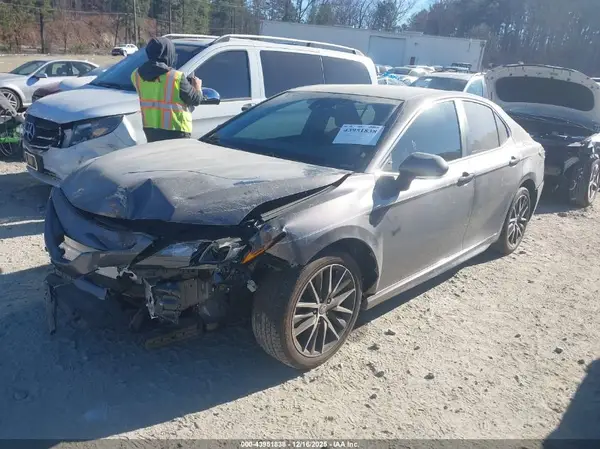 4T1G11AK8PU835649 2023 TOYOTA CAMRY - Image 2