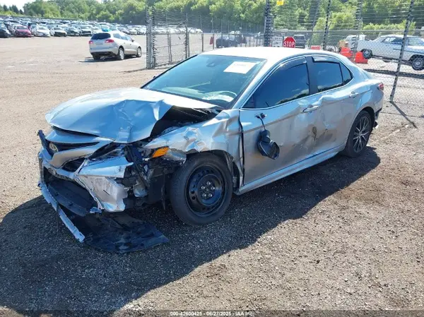 4T1G11AK8RU191640 2024 TOYOTA CAMRY - Image 2