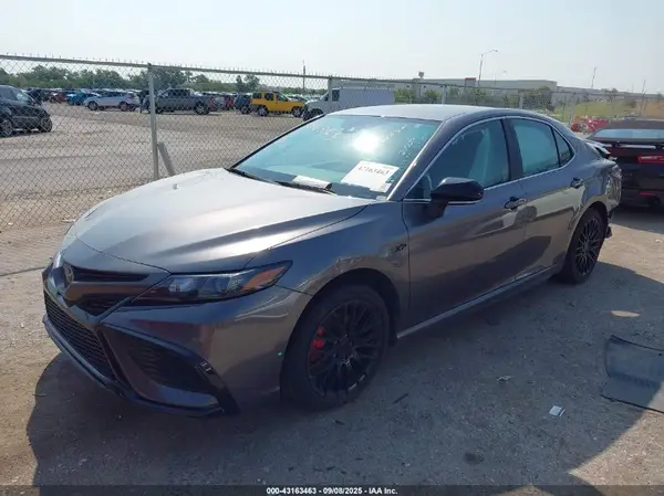 4T1G11AK8RU205617 2024 TOYOTA CAMRY - Image 2