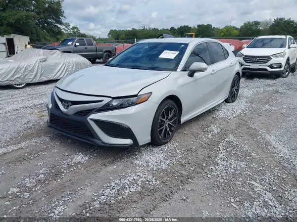 4T1G11AK8RU208775 2024 TOYOTA CAMRY - Image 2