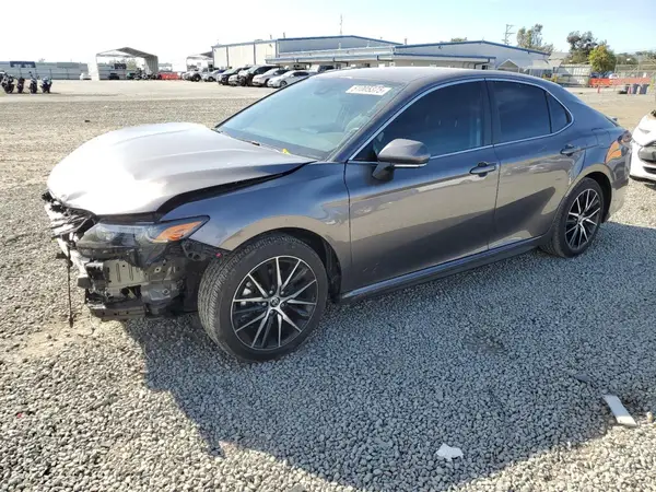 4T1G11AK8RU210669 2024 TOYOTA CAMRY - Image 1