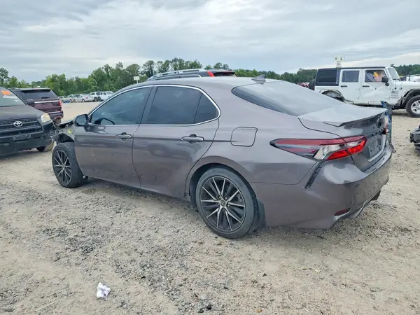 4T1G11AK8RU215161 2024 TOYOTA CAMRY - Image 2