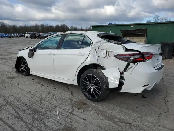4T1G11AK8RU215175 2024 TOYOTA CAMRY - Image 2