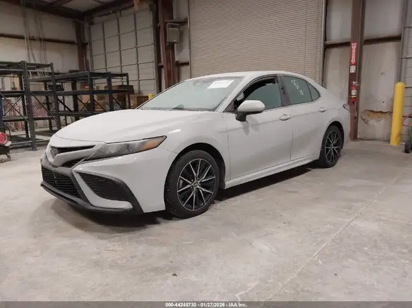 4T1G11AK8RU219078 2024 TOYOTA CAMRY - Image 2