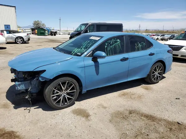 4T1G11AK8RU219758 2024 TOYOTA CAMRY - Image 1