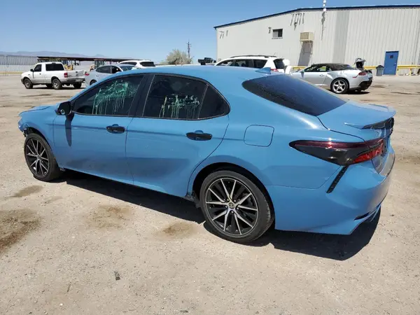 4T1G11AK8RU219758 2024 TOYOTA CAMRY - Image 2