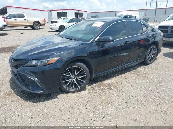 4T1G11AK8RU221705 2024 TOYOTA CAMRY - Image 2