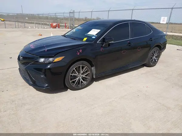 4T1G11AK8RU231067 2024 TOYOTA CAMRY - Image 2