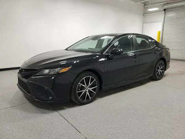 4T1G11AK8RU237032 2024 TOYOTA CAMRY - Image 1