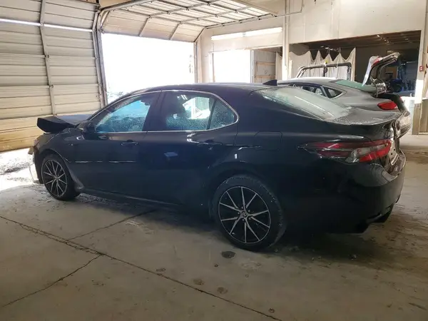 4T1G11AK8RU238066 2024 TOYOTA CAMRY - Image 2
