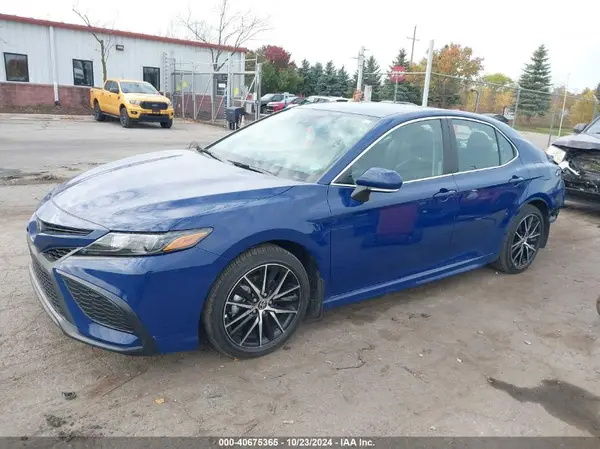 4T1G11AK8RU241890 2024 TOYOTA CAMRY - Image 2