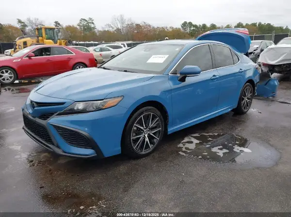 4T1G11AK8RU249150 2024 TOYOTA CAMRY - Image 2