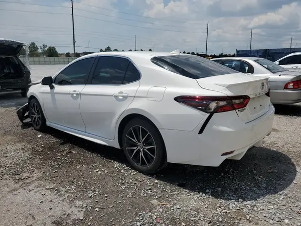4T1G11AK8RU250279 2024 TOYOTA CAMRY - Image 2
