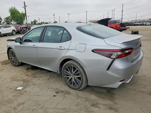 4T1G11AK8RU252386 2024 TOYOTA CAMRY - Image 2