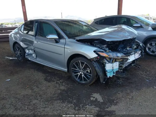 4T1G11AK8RU253120 2024 TOYOTA CAMRY - Image 1