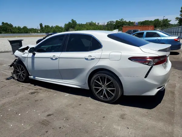 4T1G11AK8RU266031 2024 TOYOTA CAMRY - Image 2