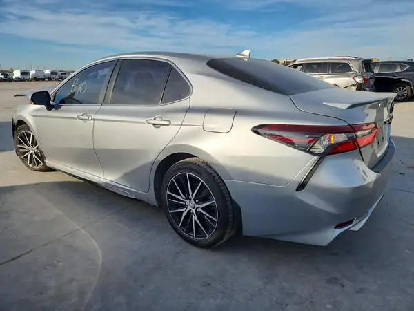 4T1G11AK8RU841941 2024 TOYOTA CAMRY - Image 2