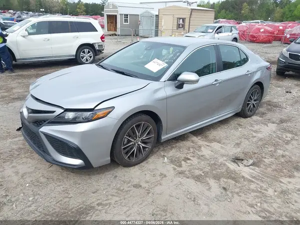 4T1G11AK8RU843480 2024 TOYOTA CAMRY - Image 2