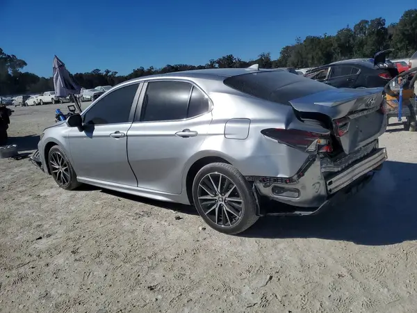 4T1G11AK8RU865527 2024 TOYOTA CAMRY - Image 2