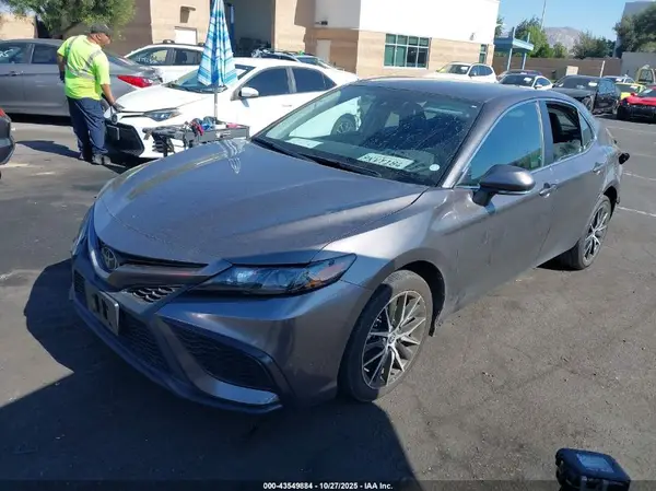 4T1G11AK8RU866242 2024 TOYOTA CAMRY - Image 2