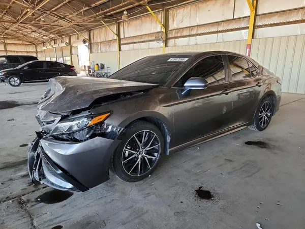 4T1G11AK8RU878679 2024 TOYOTA CAMRY - Image 1