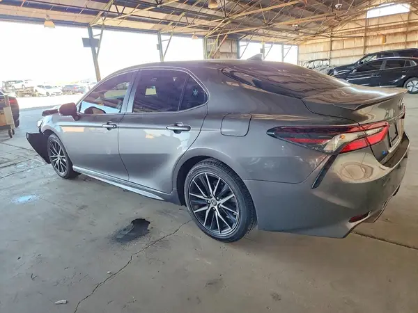 4T1G11AK8RU878679 2024 TOYOTA CAMRY - Image 2