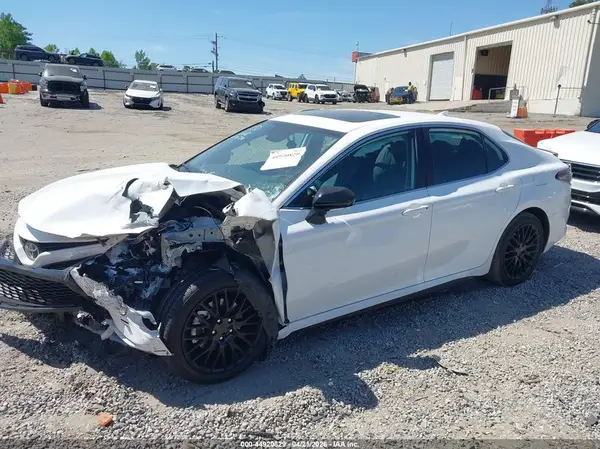 4T1G11AK8RU882618 2024 TOYOTA CAMRY - Image 2