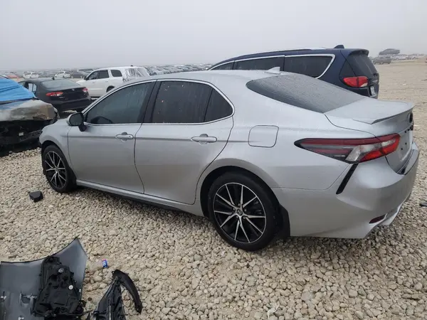4T1G11AK8RU883932 2024 TOYOTA CAMRY - Image 2