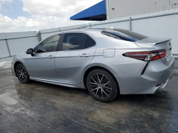 4T1G11AK8RU885910 2024 TOYOTA CAMRY - Image 2
