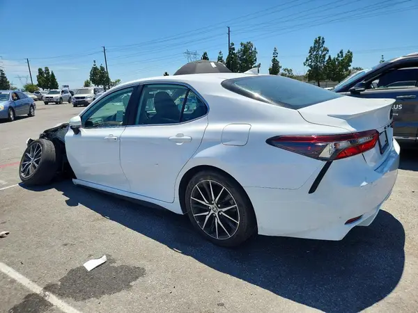 4T1G11AK8RU894820 2024 TOYOTA CAMRY - Image 2