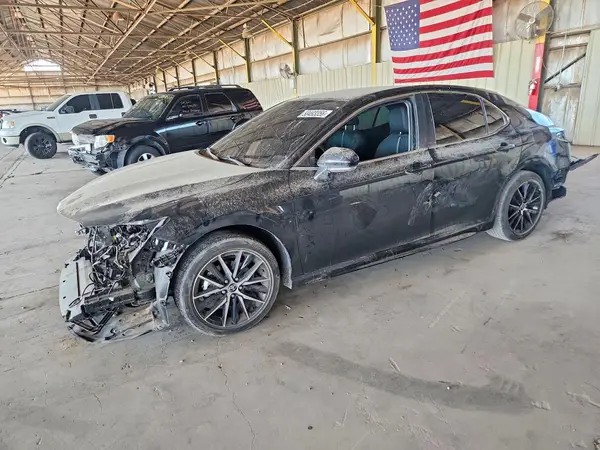 4T1G11AK8RU901054 2024 TOYOTA CAMRY - Image 1