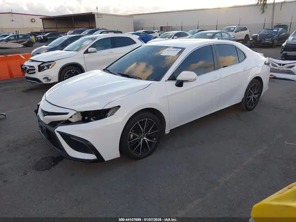 4T1G11AK8RU905332 2024 TOYOTA CAMRY - Image 2