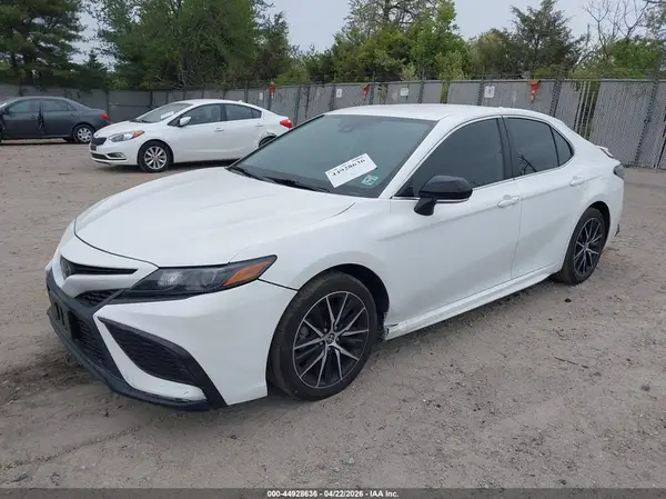 4T1G11AK8RU905847 2024 TOYOTA CAMRY - Image 2