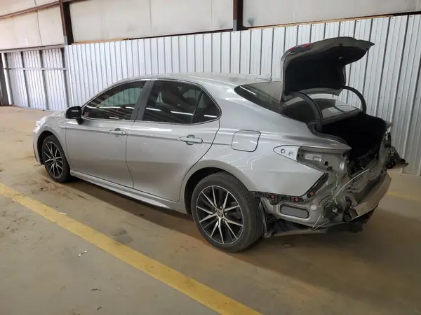 4T1G11AK8RU909218 2024 TOYOTA CAMRY - Image 2