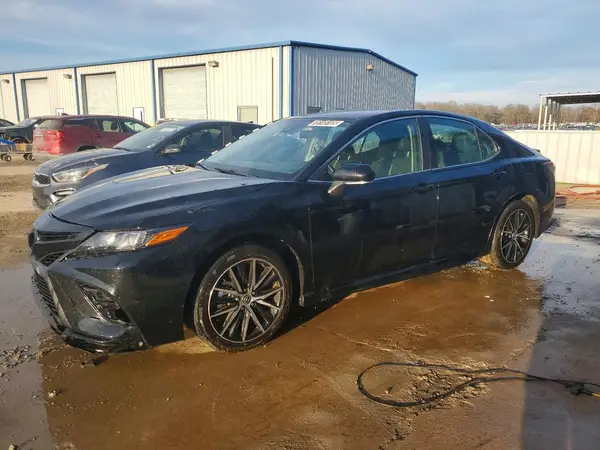 4T1G11AK8RU910787 2024 TOYOTA CAMRY - Image 1