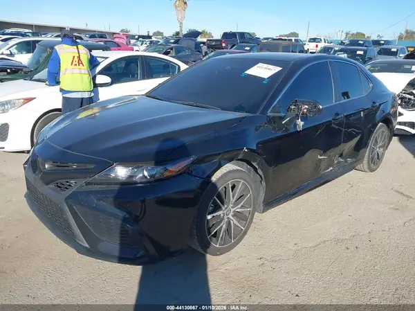4T1G11AK8RU911440 2024 TOYOTA CAMRY - Image 2