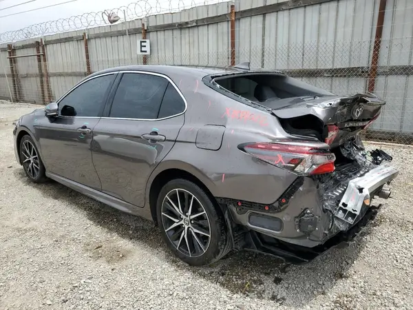 4T1G11AK8RU911776 2024 TOYOTA CAMRY - Image 2