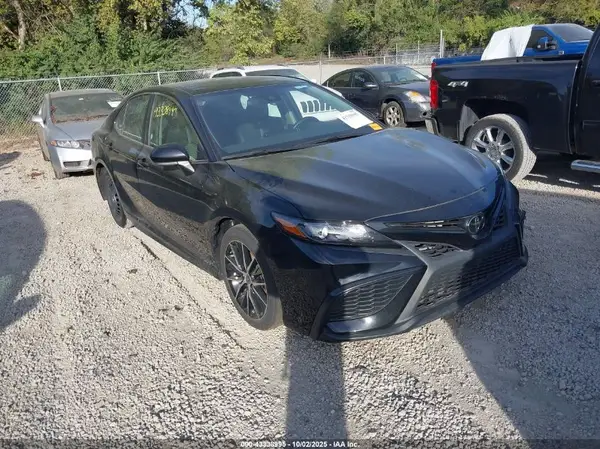 4T1G11AK8RU912992 2024 TOYOTA CAMRY - Image 1