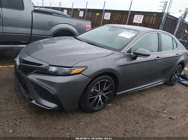 4T1G11AK8RU913320 2024 TOYOTA CAMRY - Image 2