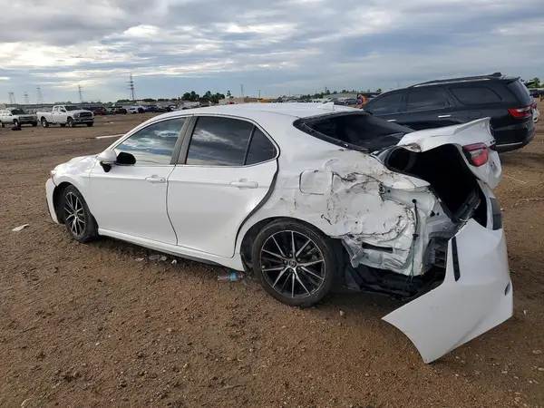 4T1G11AK8RU917271 2024 TOYOTA CAMRY - Image 2