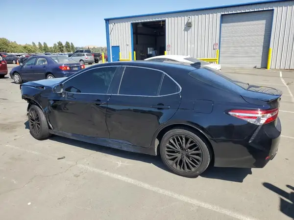 4T1G11AK9LU302266 2020 TOYOTA CAMRY - Image 2