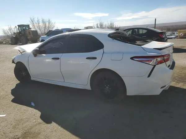 4T1G11AK9LU303627 2020 TOYOTA CAMRY - Image 2