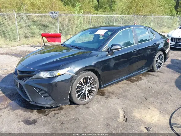 4T1G11AK9LU307760 2020 TOYOTA CAMRY - Image 2