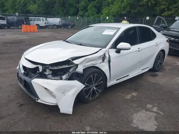 4T1G11AK9LU308181 2020 TOYOTA CAMRY - Image 2