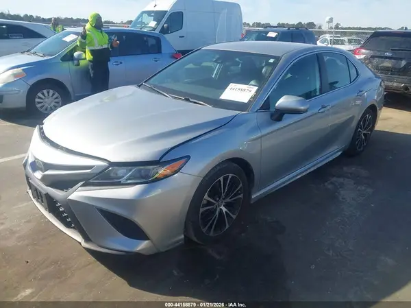 4T1G11AK9LU308312 2020 TOYOTA CAMRY - Image 2