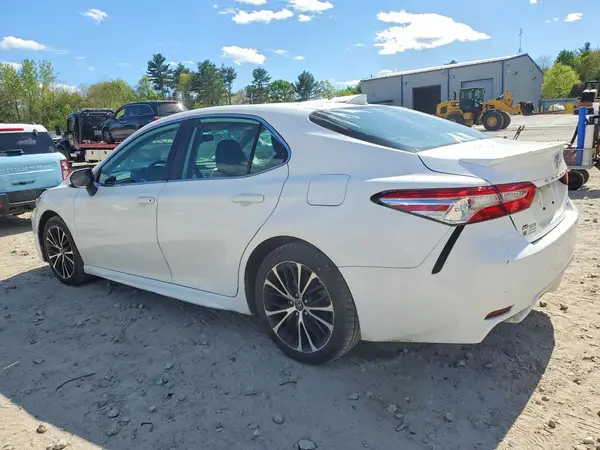 4T1G11AK9LU316670 2020 TOYOTA CAMRY - Image 2