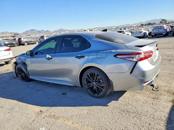 4T1G11AK9LU318063 2020 TOYOTA CAMRY - Image 2