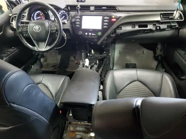 4T1G11AK9LU322615 2020 TOYOTA CAMRY - Image 8