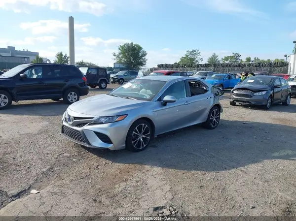 4T1G11AK9LU322887 2020 TOYOTA CAMRY - Image 2