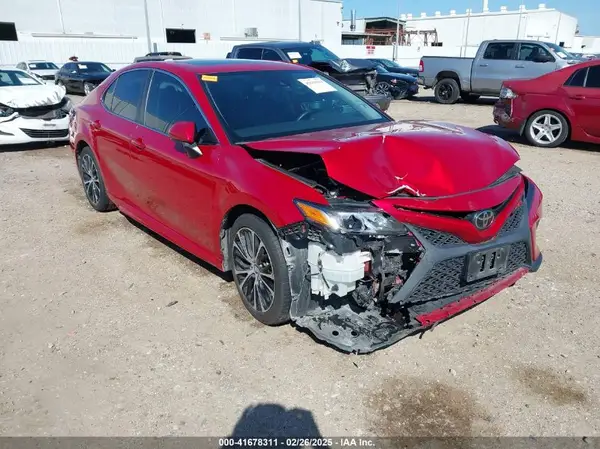 4T1G11AK9LU324140 2020 TOYOTA CAMRY - Image 1